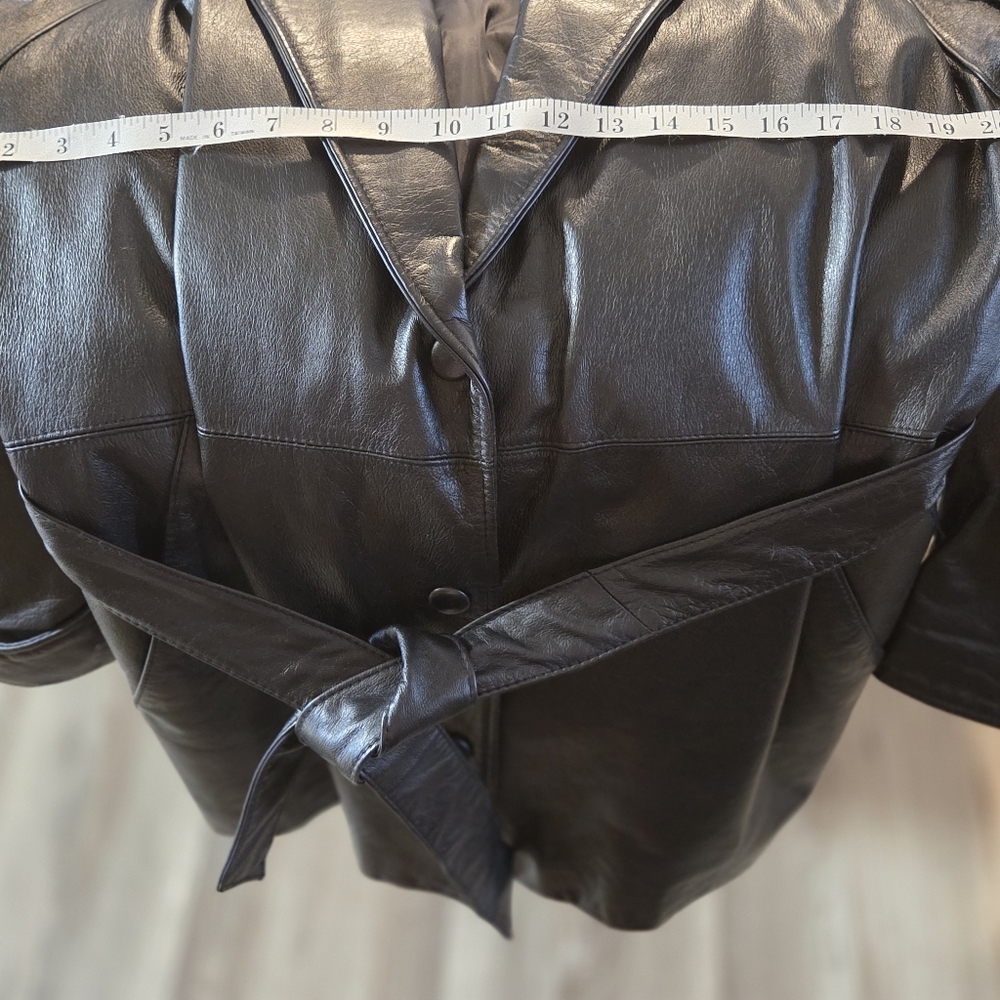 Wilson Women's Black Leather Jacket - Picture 5 of 7